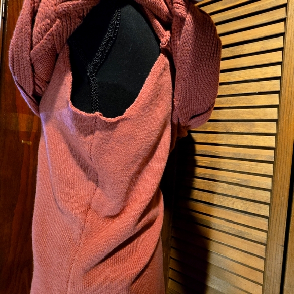 DUSTED ROSE, OFF THE SHOULDER, LONG SWEATER DRESS. PERFECT FOR HOLIDAY PARTIES! - Picture 4 of 8